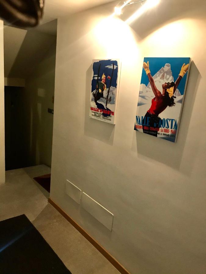 Aymon De Challant Appartement Aosta Exterior foto